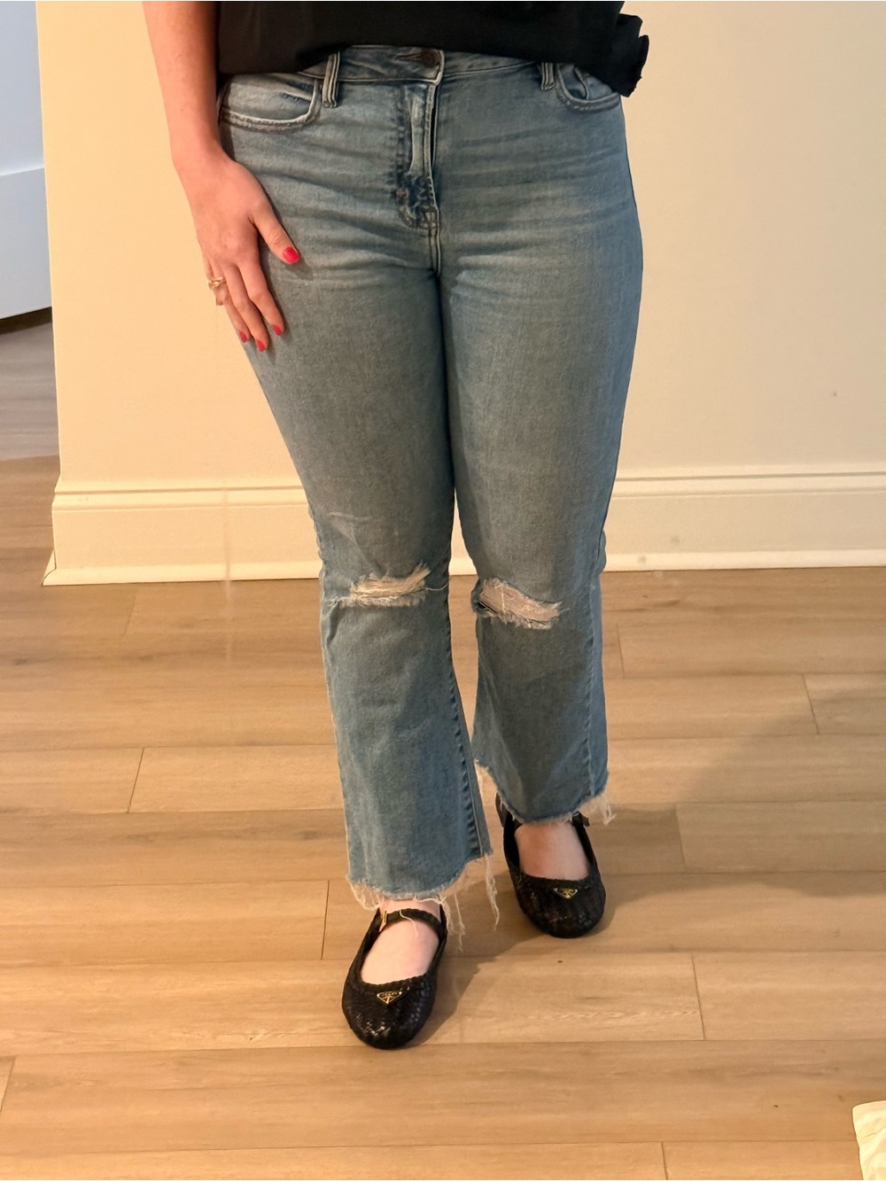 High-Rise Distressed Crop Jeans - Light Blue